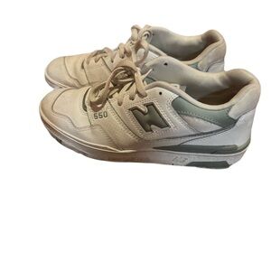 New Balance 550 sneaker shoes good condition size 9